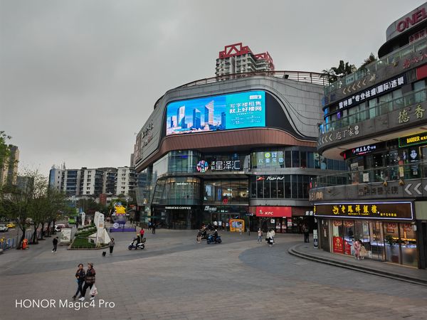 再次进化的旗舰：荣耀Magic4 Pro动手玩