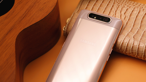 三星Galaxy A80评测：独辟蹊径正反皆精彩的镜头解决之道