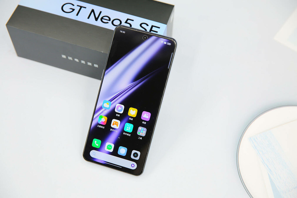史上最不SE的SE  realme真我GT Neo5 SE上手体验