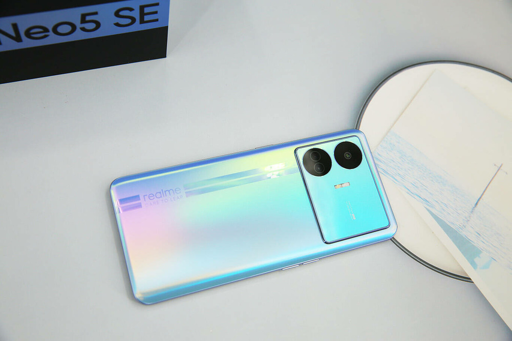 史上最不SE的SE  realme真我GT Neo5 SE上手体验