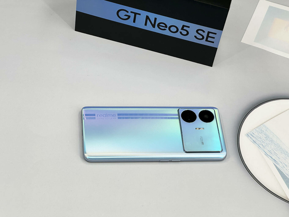 史上最不SE的SE  realme真我GT Neo5 SE上手体验