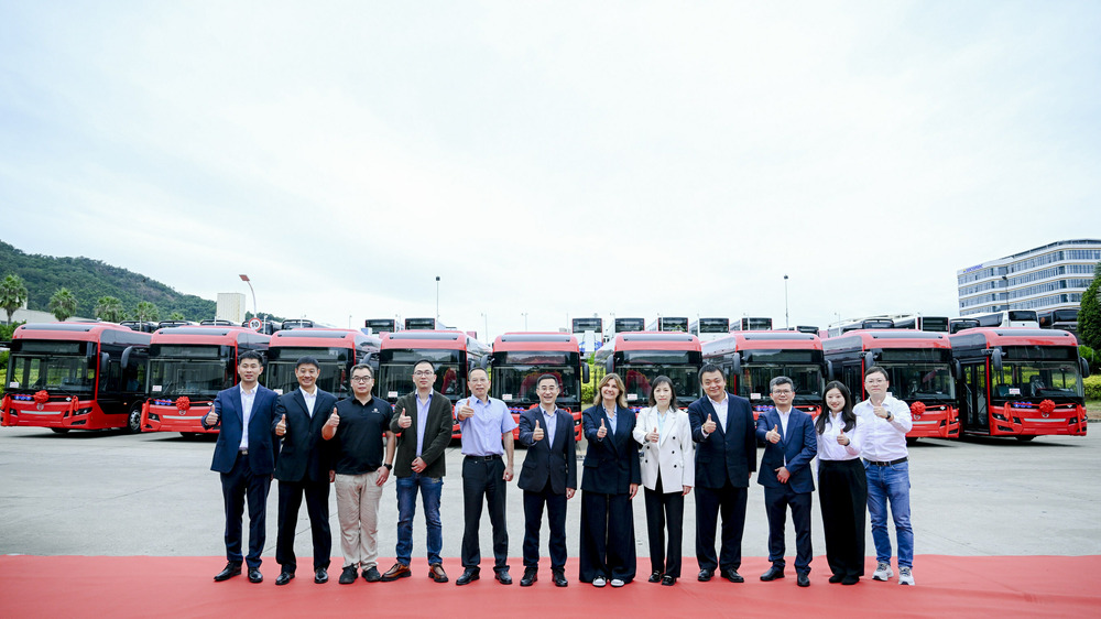 菲亚特动力科技助力首批金龙客车交付塞尔维亚公共交通系统 菲亚特动力科技助力首批金龙客车交付塞尔维亚公共交通系统-智嗨网