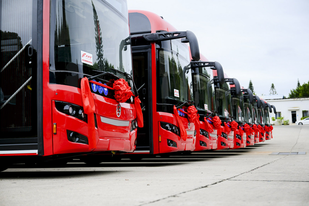 菲亚特动力科技助力首批金龙客车交付塞尔维亚公共交通系统 菲亚特动力科技助力首批金龙客车交付塞尔维亚公共交通系统-智嗨网