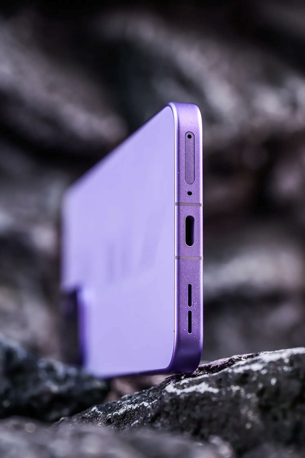 一加Ace 6T手机开箱上手:出众的质感和耐用性 一加Ace 6T手机开箱上手:出众的质感和耐用性-SmartHey